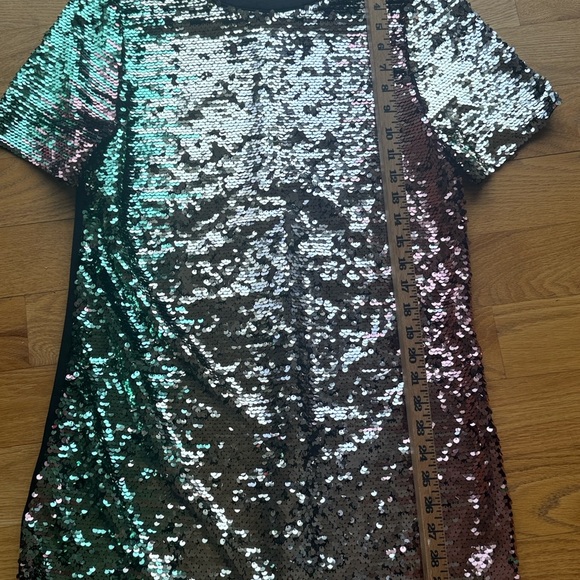 Sequin Short Sleeve Dress - Picture 3 of 5